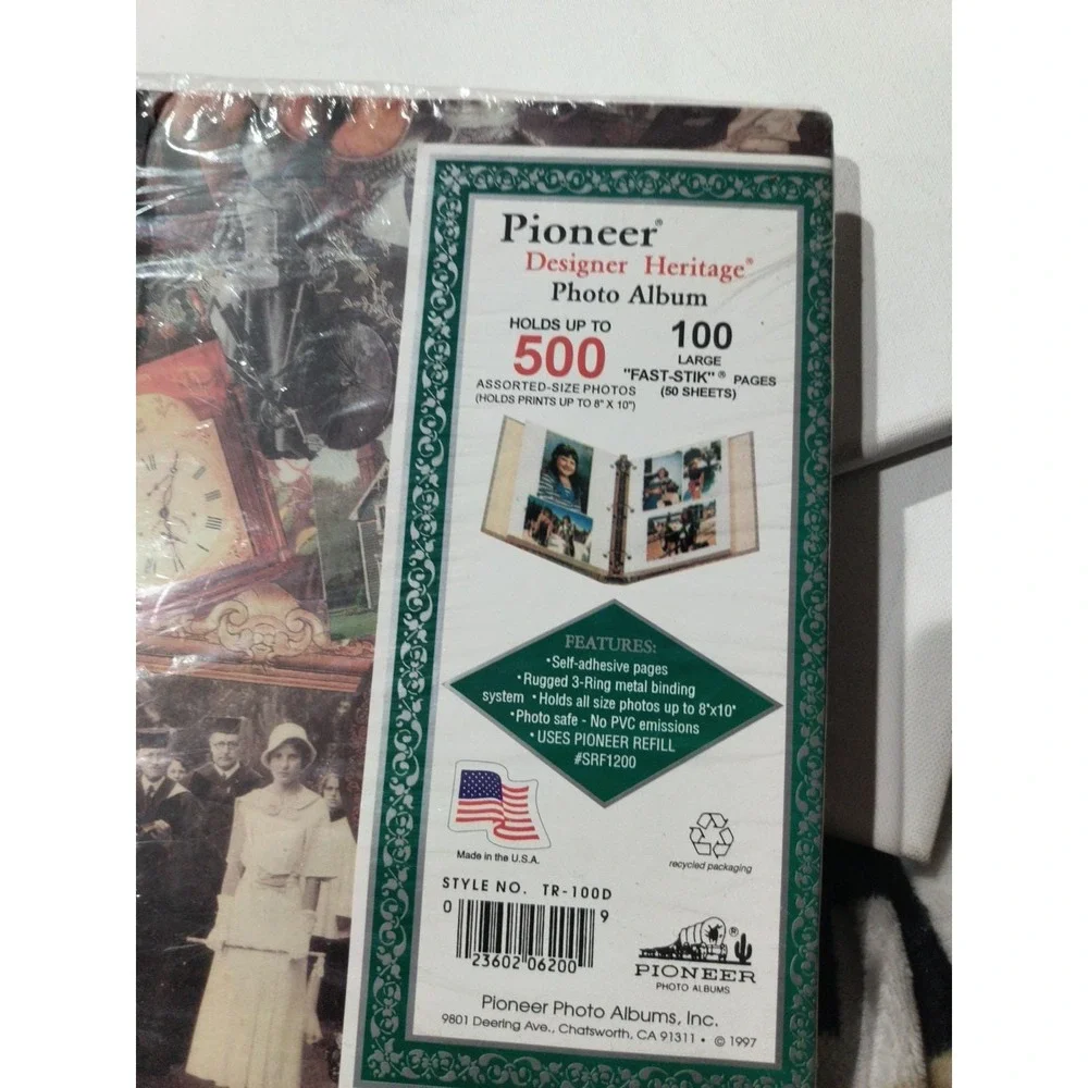 Vintage Photo Album PIONEER Designer Heritage TR-100D Holds 500 Old Timey Theme